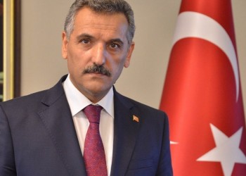 Ο νομάρχης Σαμψούντας τα βάζει με τη Samsung και το ίντερνετ!