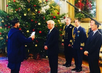 Πυρρίχιος ανωγειανός πηδηχτός μπροστά από τη Βουλή (βίντεο)