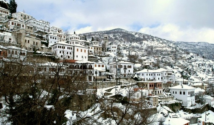 Το «αμίλητο νερό» στα χωριά του Πηλίου και η σιδερόπετρα Σκοπέλου