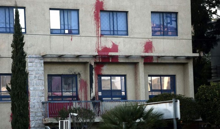 Ενόχληση του Ισραήλ για τον Ρουβίκωνα – Τηλεφώνημα στον Τόσκα
