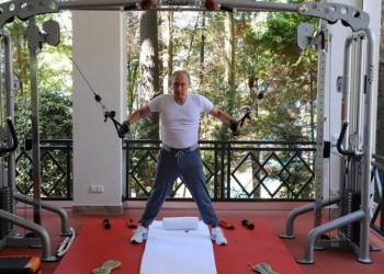 Ο Πούτιν κασκαντέρ σε ταινίες τη δεκαετία του 1970;