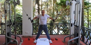 Ο Πούτιν κασκαντέρ σε ταινίες τη δεκαετία του 1970;