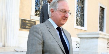 Απειλητική επιστολή στον τέως πρόεδρο του ΣτΕ Νίκο Σακελλαρίου