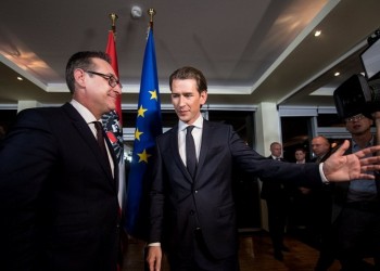 Η κυβέρνηση συντηρητικών-ακροδεξιών στην Αυστρία λέει πως θα είναι αξιόπιστος εταίρος της ΕΕ