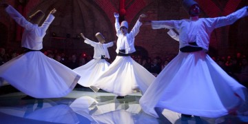 Έντεκα Τούρκοι χορευτές ζήτησαν άσυλο μετά από φεστιβάλ στη Βουδαπέστη