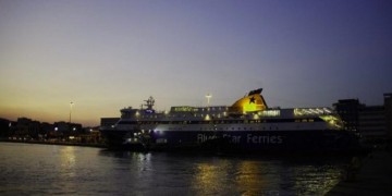 Νεκρός ο επιβάτης που έπεσε από το Blue Star Naxos