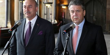 Τηλεφωνική επικοινωνία Γκάμπριελ-Τσαβούσογλου