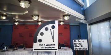 Doomsday Clock: Πιο πιθανή η καταστροφή του κόσμου
