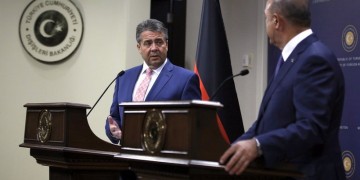 Τηλεφωνική επικοινωνία Γκάμπριελ-Τσαβούσογλου για τη Συρία