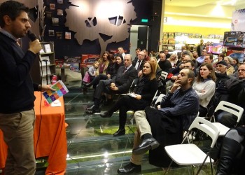 Παρουσιάστηκε με επιτυχία στη Θεσσαλονίκη το βιβλίο «δημοκρατική διακήρυξη», το μανιφέστο του «δ»  (φωτο)