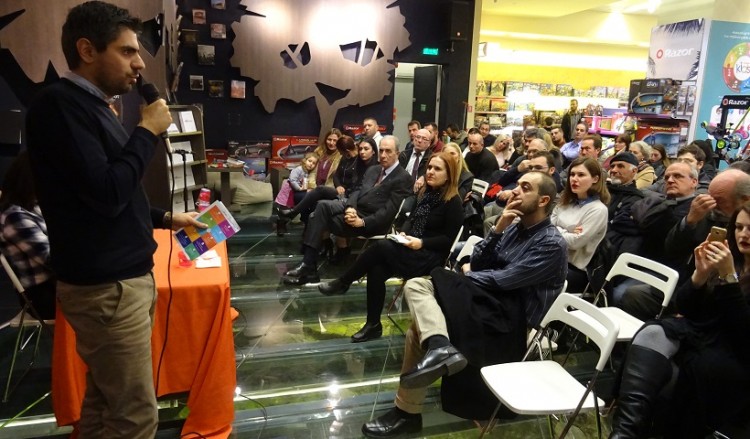 Παρουσιάστηκε με επιτυχία στη Θεσσαλονίκη το βιβλίο «δημοκρατική διακήρυξη», το μανιφέστο του «δ»  (φωτο)