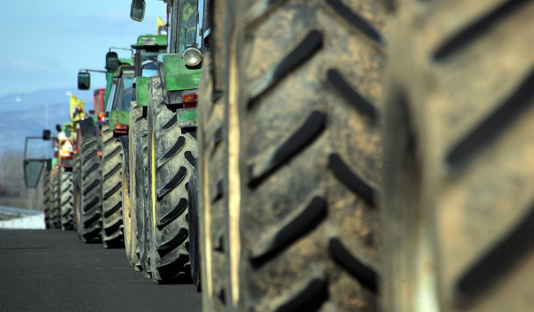 Άρχισαν τα όργανα με τους αγρότες – Μπλόκο στον Ε65