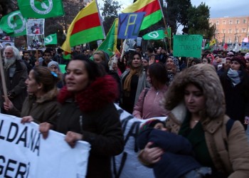 Αθήνα: Πορεία Κούρδων ενάντια στην τουρκική εισβολή στο Αφρίν