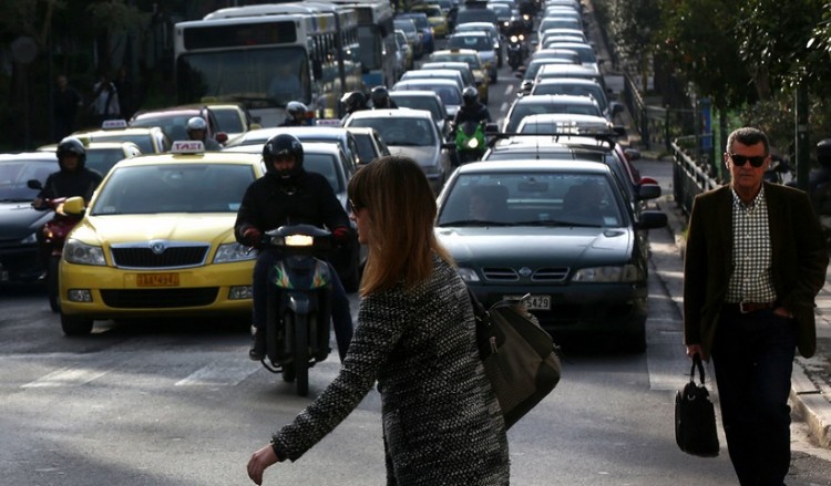 Χάος στους δρόμους της Αθήνας από το πρωί λόγω καιρού
