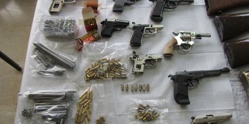 Eργαστήρια κατασκευής και συναρμολόγησης όπλων εντοπίστηκαν στην Πάτρα (φωτο, βίντεο)