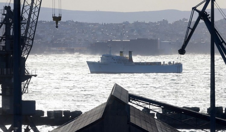 Έδεσε στο λιμάνι της Θεσσαλονίκης το πλοίο «Καπετάν Χρήστος» με τα εκρηκτικά