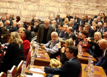 Εγκρίθηκε το πολυνομοσχέδιο από ΣΥΡΙΖΑ, ΑΝΕΛ