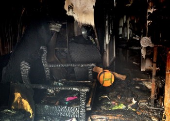 Διερευνά τα αίτια της τραγωδίας στην Καλλιθέα η πυροσβεστική