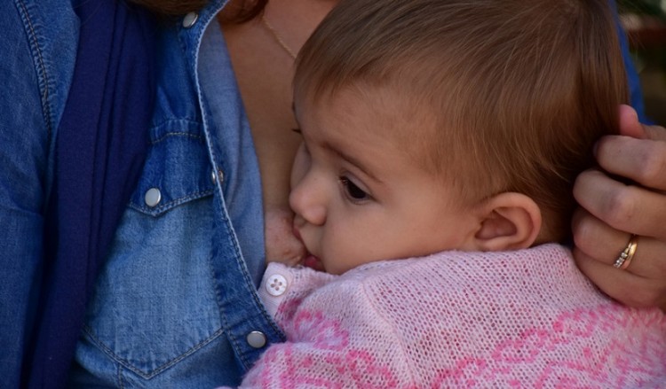 Ο θηλασμός θωρακίζει τις μητέρες απέναντι στο διαβήτη