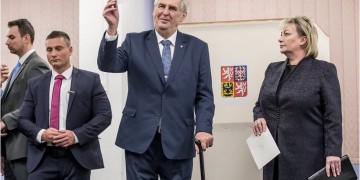 Τσεχία: Ο απερχόμενος πρόεδρος Ζέμαν κερδίζει τον πρώτο γύρο των εκλογών
