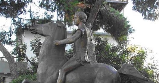 Τον Ιούλιο ο ανδριάντας του Μ. Αλεξάνδρου στους στύλους του Ολυμπίου Διός