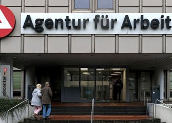 Απίστευτο: Κι όμως σε αυτή τη χώρα της ΕΕ απειλούνται οι άνεργοι από τη φτώχεια