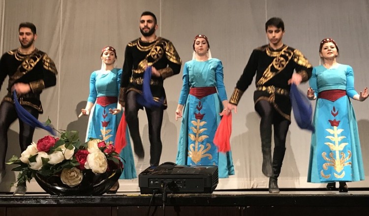 «Όλοι μαζί για το παιδί»: Bazaar αγάπης του Αρμενικού Κυανού Σταυρού