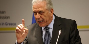 Σκάνδαλο Novartis: Μήνυση Αβραμόπουλου εναντίον δύο μαρτύρων