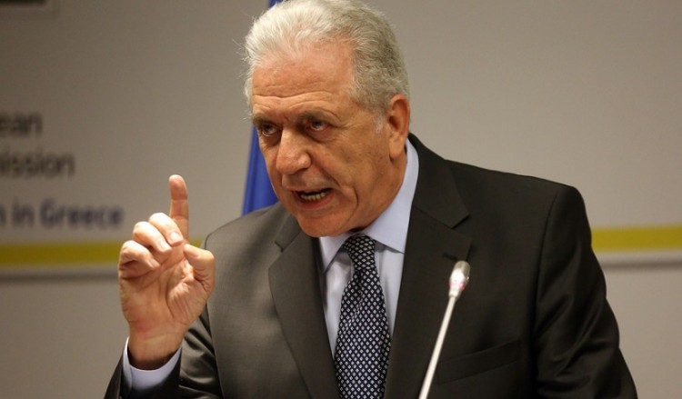 Σκάνδαλο Novartis: Μήνυση Αβραμόπουλου εναντίον δύο μαρτύρων