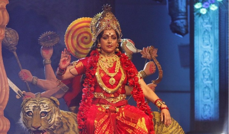 Σε ρυθμούς Bollywood το «Ελευθέριος Βενιζέλος» την ημέρα του Αγίου Βαλεντίνου