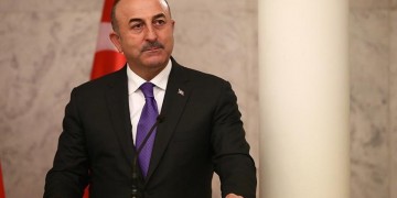 Ο Τσαβούσογλου κάνει... μάθημα ανθρωπισμού στην Ελλάδα 4