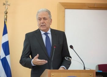 Ο Δημήτρης Αβραμόπουλος στο Λουξεμβούργο για το Συμβούλιο υπουργών Εσωτερικών Υποθέσεων