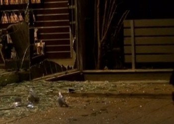Ισχυρή έκρηξη βόμβας σε κατάστημα στο Μαρούσι (βίντεο)