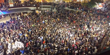 Άναψε ο «Φανός Λάκκος τ΄ Μάγγαν» στην Κοζάνη (βίντεο)