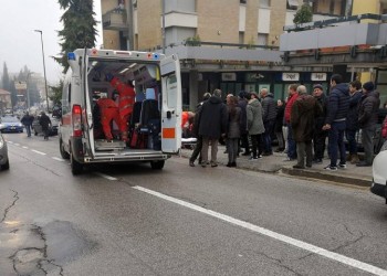 Ένοπλος άνοιξε πυρ στην Ιταλία, τραυματίζοντας τέσσερα άτομα
