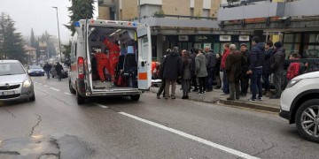 Ένοπλος άνοιξε πυρ στην Ιταλία, τραυματίζοντας τέσσερα άτομα