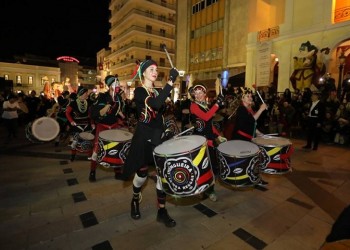 Καλοκαιρινό καρναβάλι ανήγγειλε ο δήμαρχος Πατρέων Κώστας Πελετίδης (βίντεο)