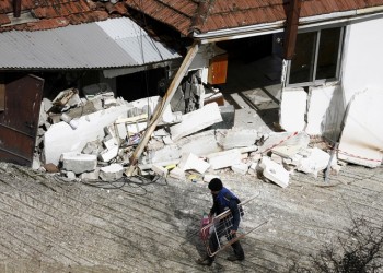 Εκτεταμένες καταστροφές από την κακοκαιρία στα Τρίκαλα