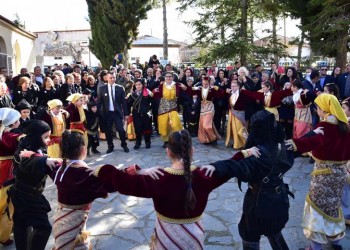 Ποντιακά σωματεία τίμησαν την εορτή του Αγίου Χαραλάμπους στο Μανιάκι Φλώρινας (βίντεο, φωτο)