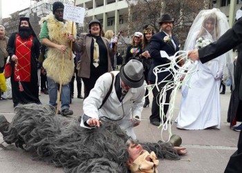 Ο Σύλλογος Ποντίων Λάρισας γίνεται ένα με τα «μπουλούκια» της περιοχής