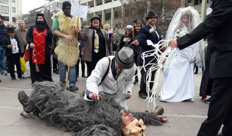 Ο Σύλλογος Ποντίων Λάρισας γίνεται ένα με τα «μπουλούκια» της περιοχής