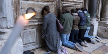 Το Ισραήλ πάγωσε τα μέτρα, ο Ναός της Αναστάσεως άνοιξε και πάλι