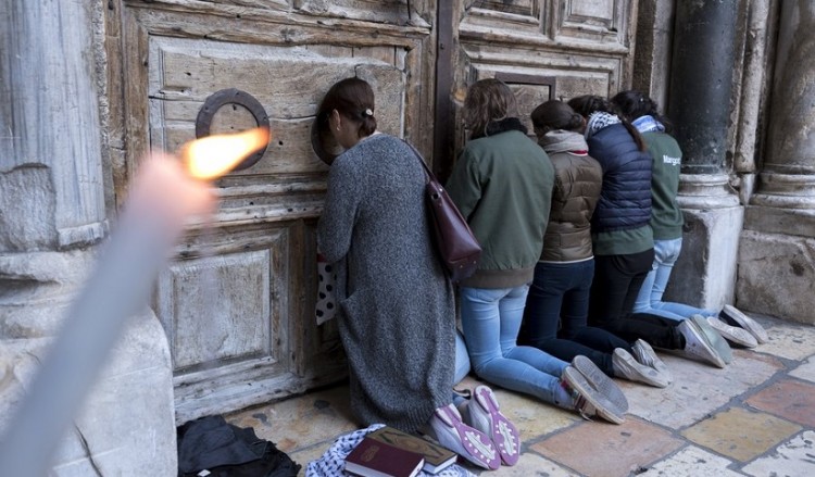 Το Ισραήλ πάγωσε τα μέτρα, ο Ναός της Αναστάσεως άνοιξε και πάλι