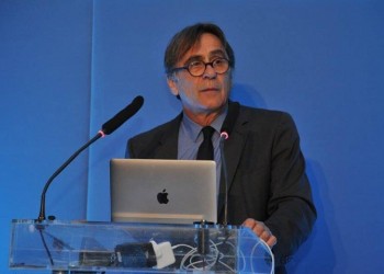 «Γίνεται»; Ο Πίτερ Οικονομίδης απαντά πώς θα αλλάξει η Ελλάδα
