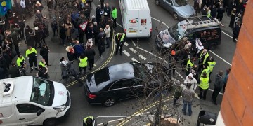 Συναγερμός για βόμβα στη Βασιλική Όπερα του Λονδίνου