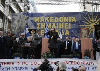 Κυβέρνηση κατά Μίκη Θεοδωράκη για το συλλαλητήριο της Αθήνας