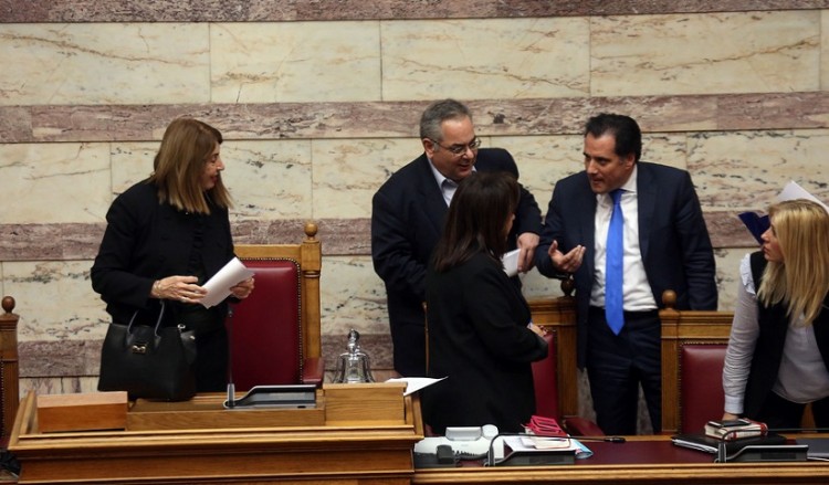 Σκάνδαλο Novartis: Στη Βουλή ο φάκελος που καίει με τις μίζες των 50 εκατ. ευρώ