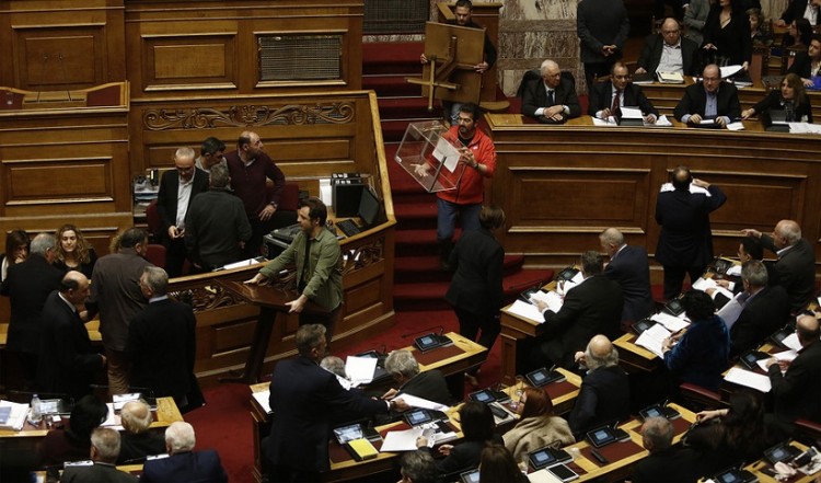 Σκάνδαλο Novartis: Προανακριτική και για τους 10 πολιτικούς που φέρονται να εμπλέκονται