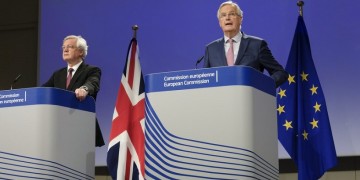 Προσχέδιο συμφωνίας για το Brexit – Μέχρι πότε θα διαρκέσει η μεταβατική περίοδος