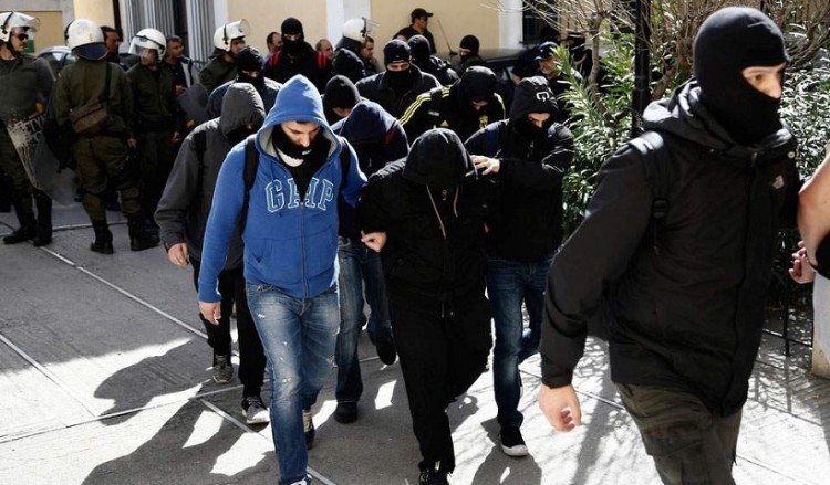 Κατηγορίες για κακουργήματα στους ακροδεξιούς της Combat 18